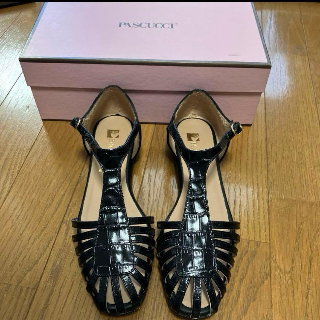 専用　PASCUCCI ブラック ストラップサンダル 37 予約】MARTA アンクルゴムストラップサンダル 6408/551/BLACK