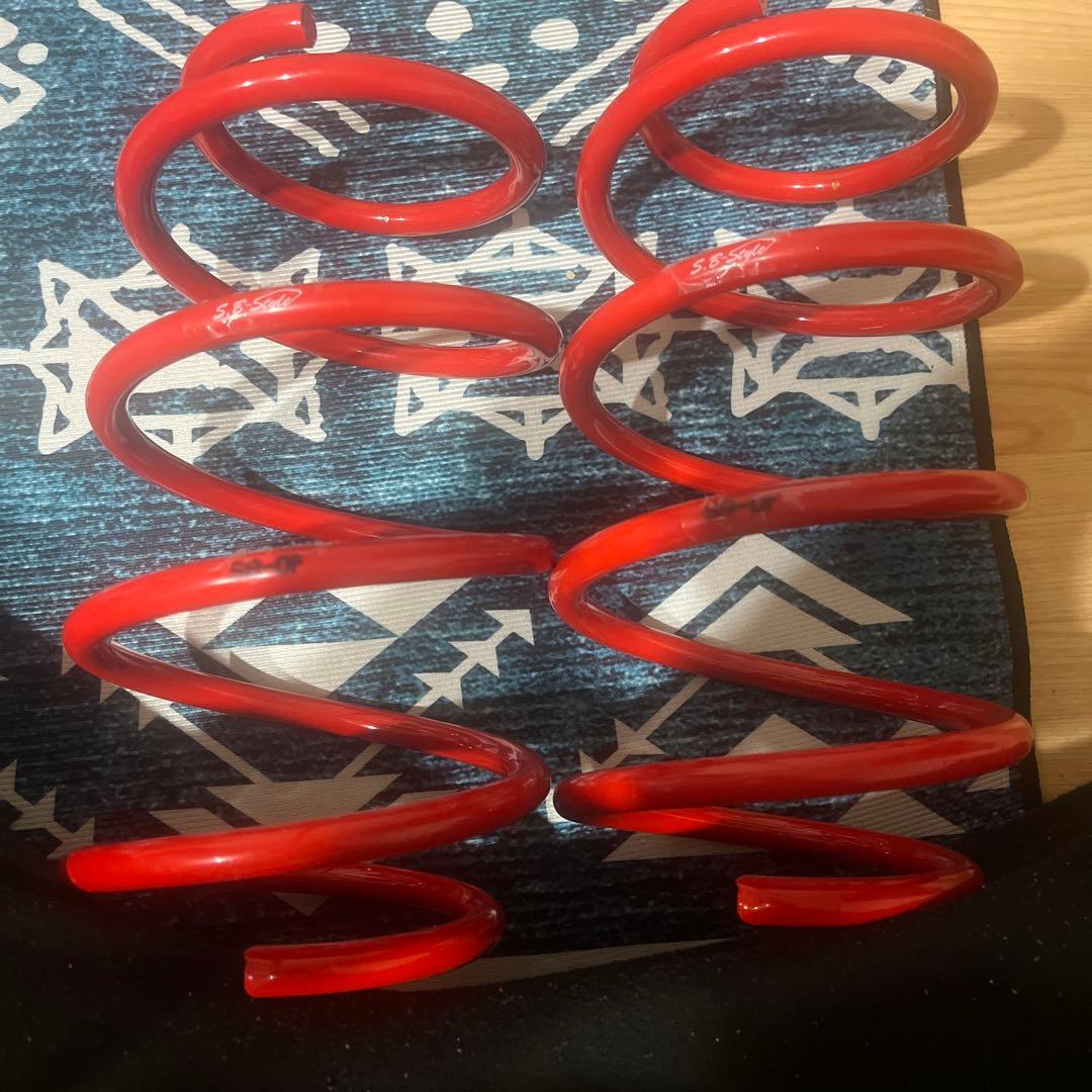 30プリウス前期、後期、ダウンサスsbstyle エスビースタイル - 当社は30プリウスよりオリジナルダウンサスの製造