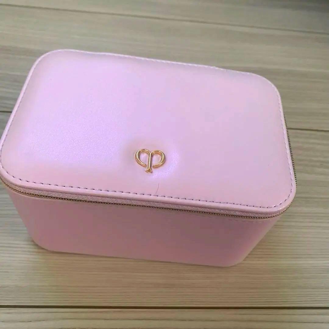 クレドポーボーテ2024 ホリデーコレクション コフレ 限定ポーチ - メルカリ