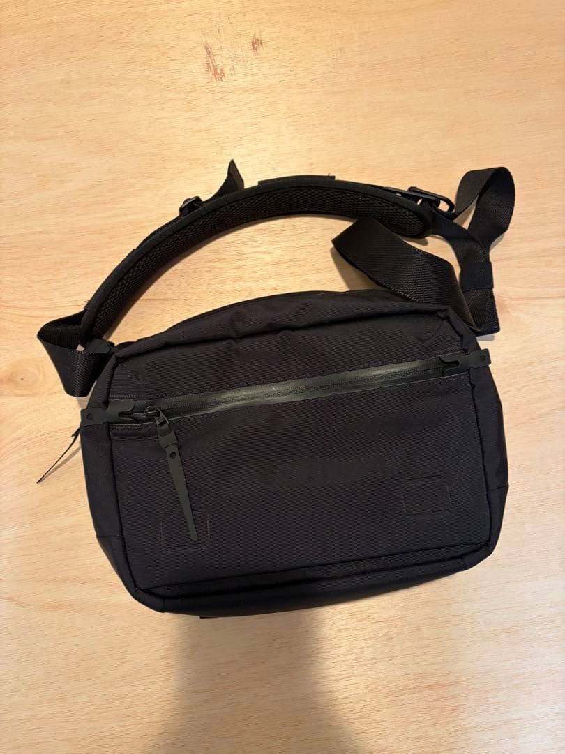 バッグ BLACK EMBER Grip Sling Black Ember Grip Sling – Mukama