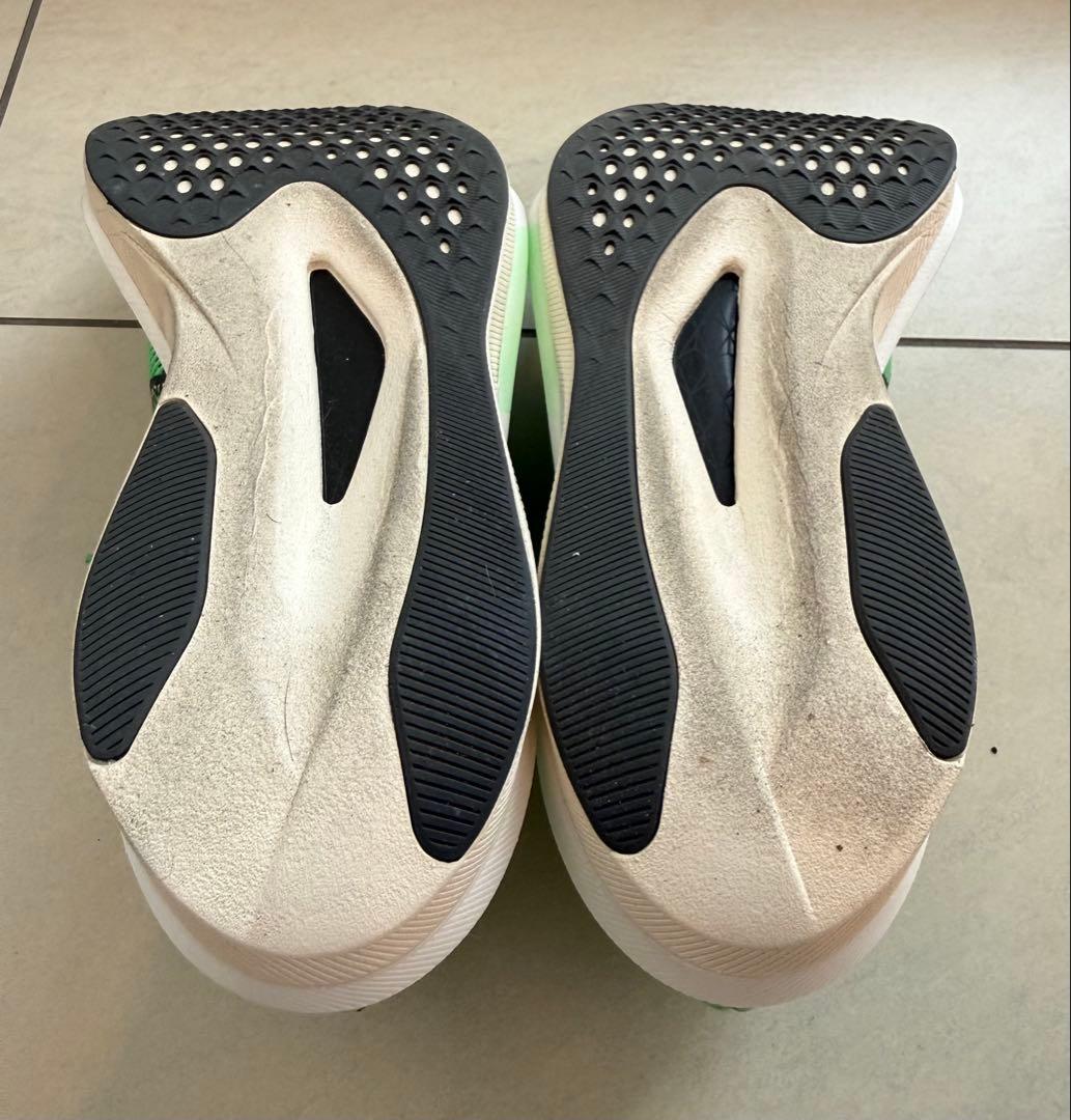 ヤ*ー様 26.0cm MAGIC SPEED 5