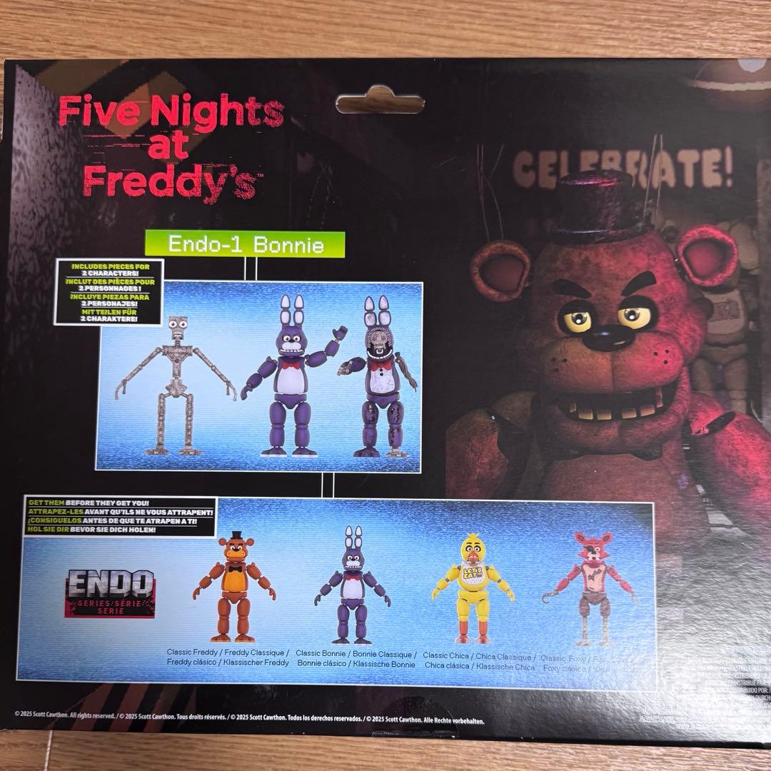 ファイブ・ナイツ・アット・フレディーズ 着せ替え アクション