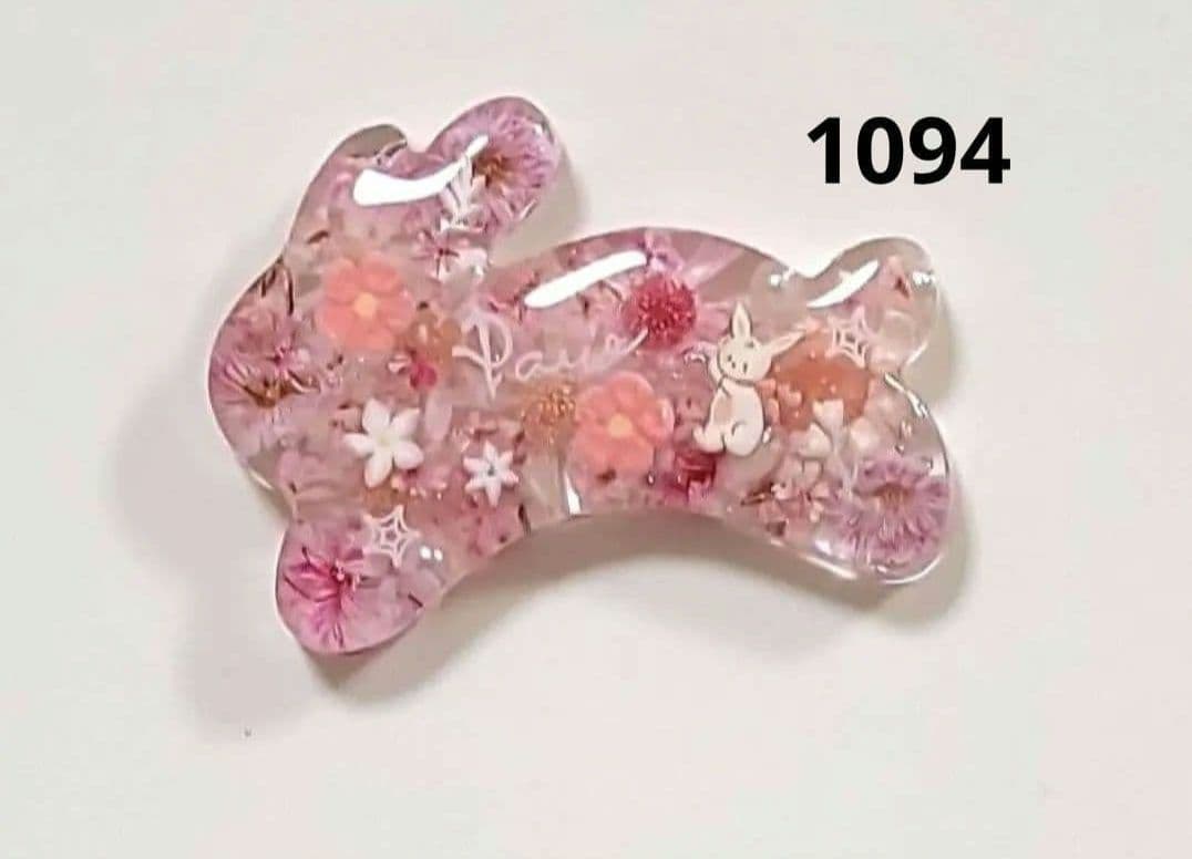 1094」レジンヘアゴム ポニーフック ブローチ マグネット - メルカリ