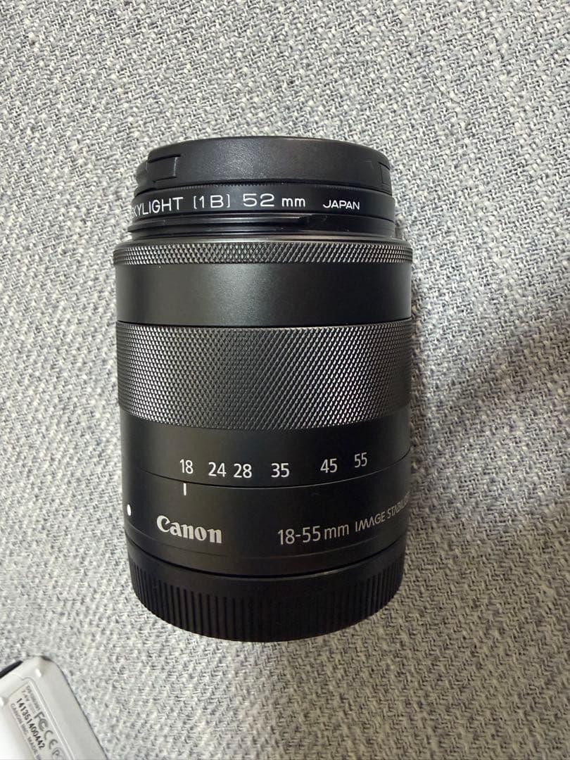 Canon ミラーレス　EOS M EF-M18~55mm F3.5-5.6
