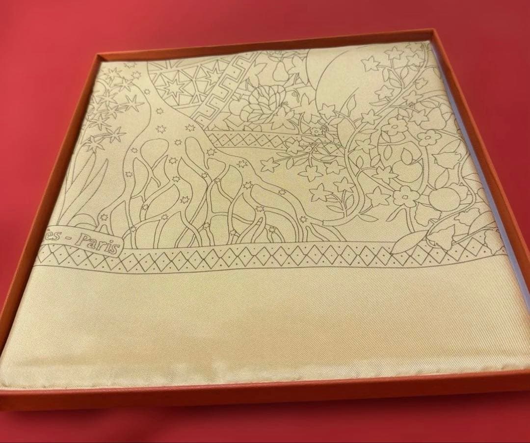 エルメススカーフAXIS MUNDI世界中心軸 イエロー系 未使用品 カレ90