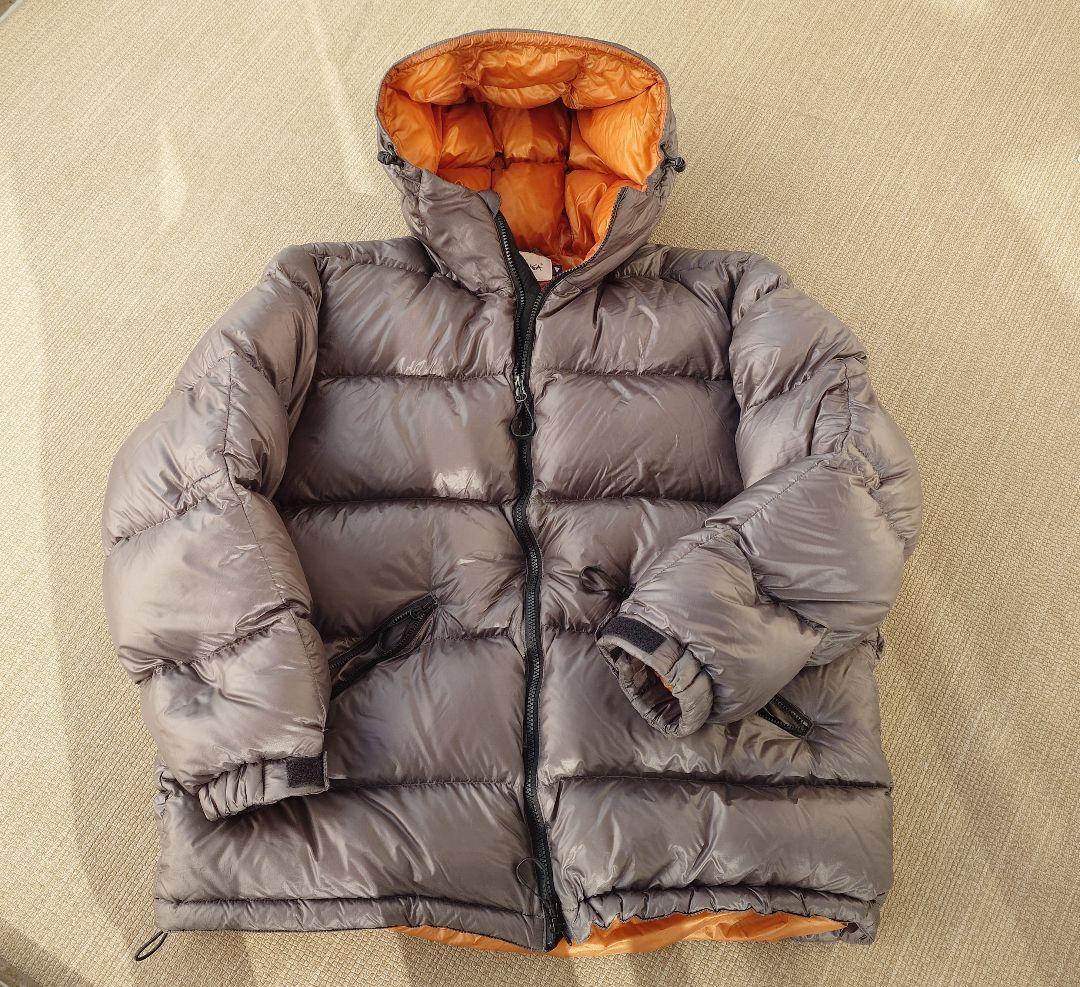 NANGA × Pilgrim Surf+Supply 別注ダウン サイズL ナンガとピルグリム サーフ+サプライによる、初の別注ダウンフーディー