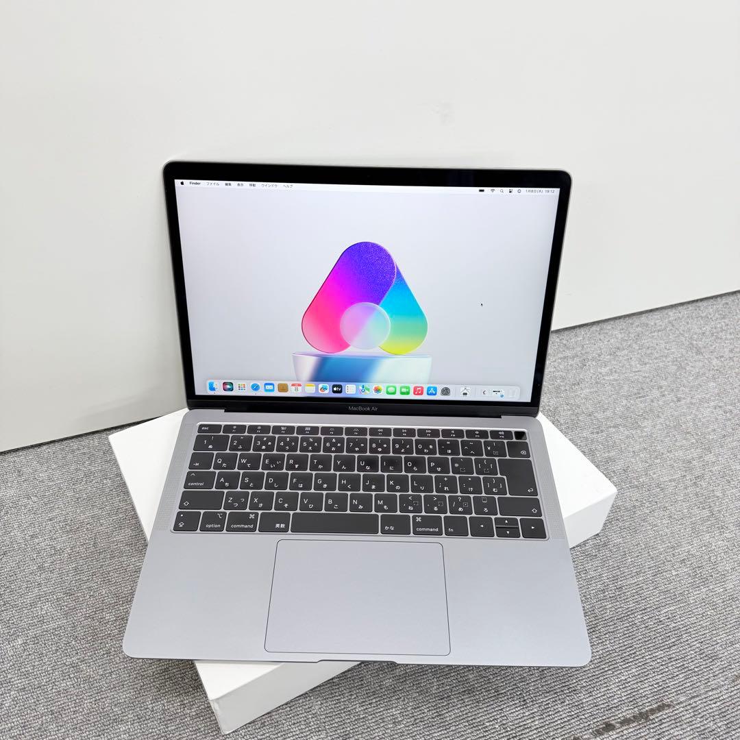 Macbook Air 2018 13 イン 8GB/256GB スペースグレイ Amazon.com: Apple 2018 MacBook Air with 1.6 GHz Intel Core i5, 13