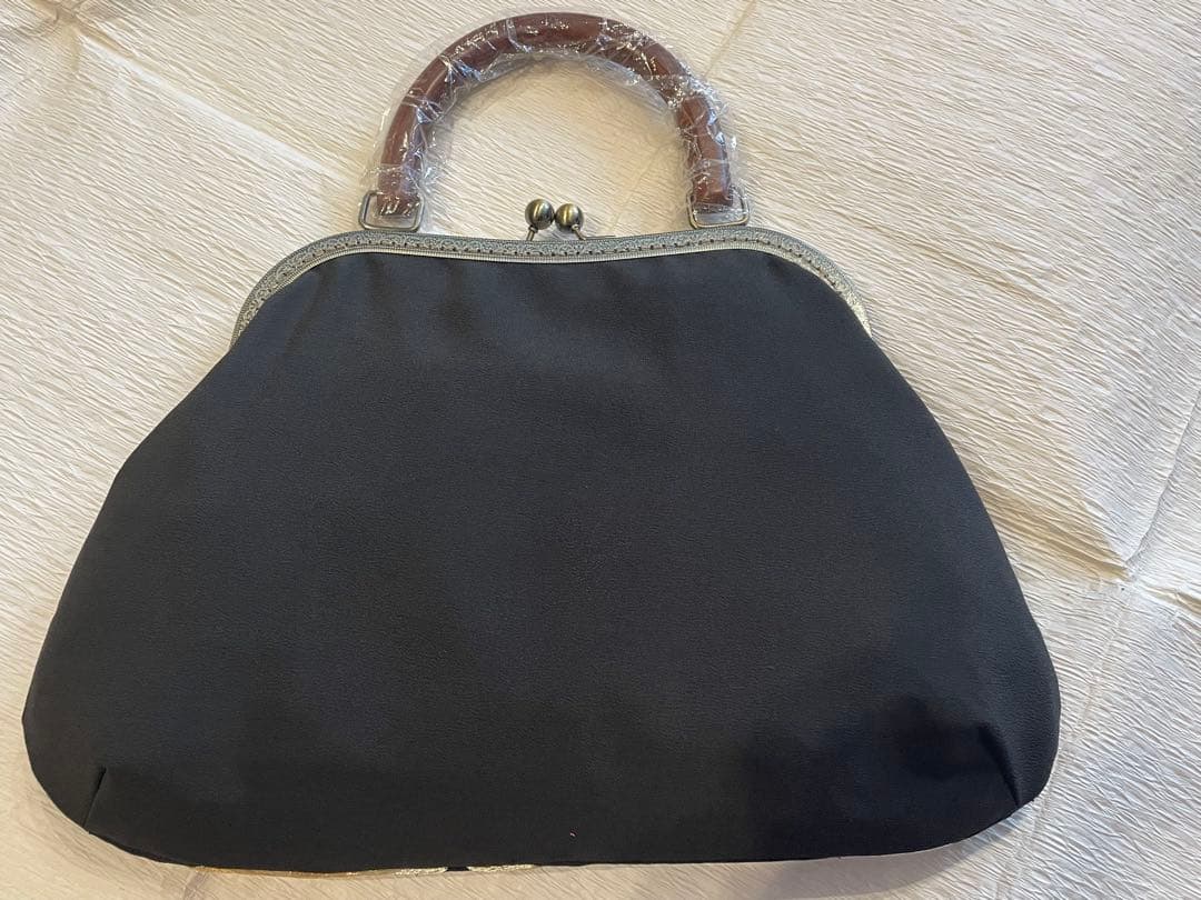 古布リメイクがま口バッグ 留袖 唐獅子 刺繍 - メルカリ