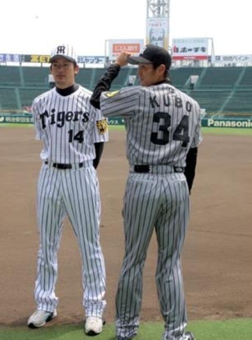 限定 完売】阪神 タイガース 復刻 真弓 交流戦 ホーム ユニフォーム