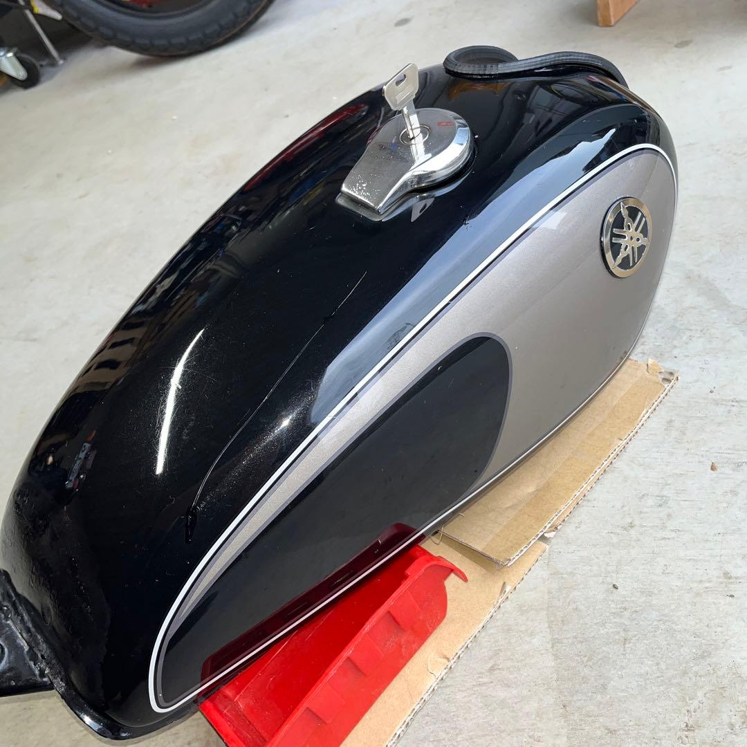 sr400 純正タンク グリタリンブラック - メルカリ