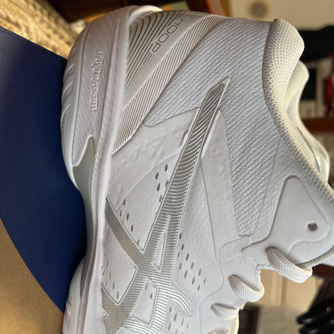 (新品未使用)アシックス ゲルフープv16 エクストラワイド 26.5cm