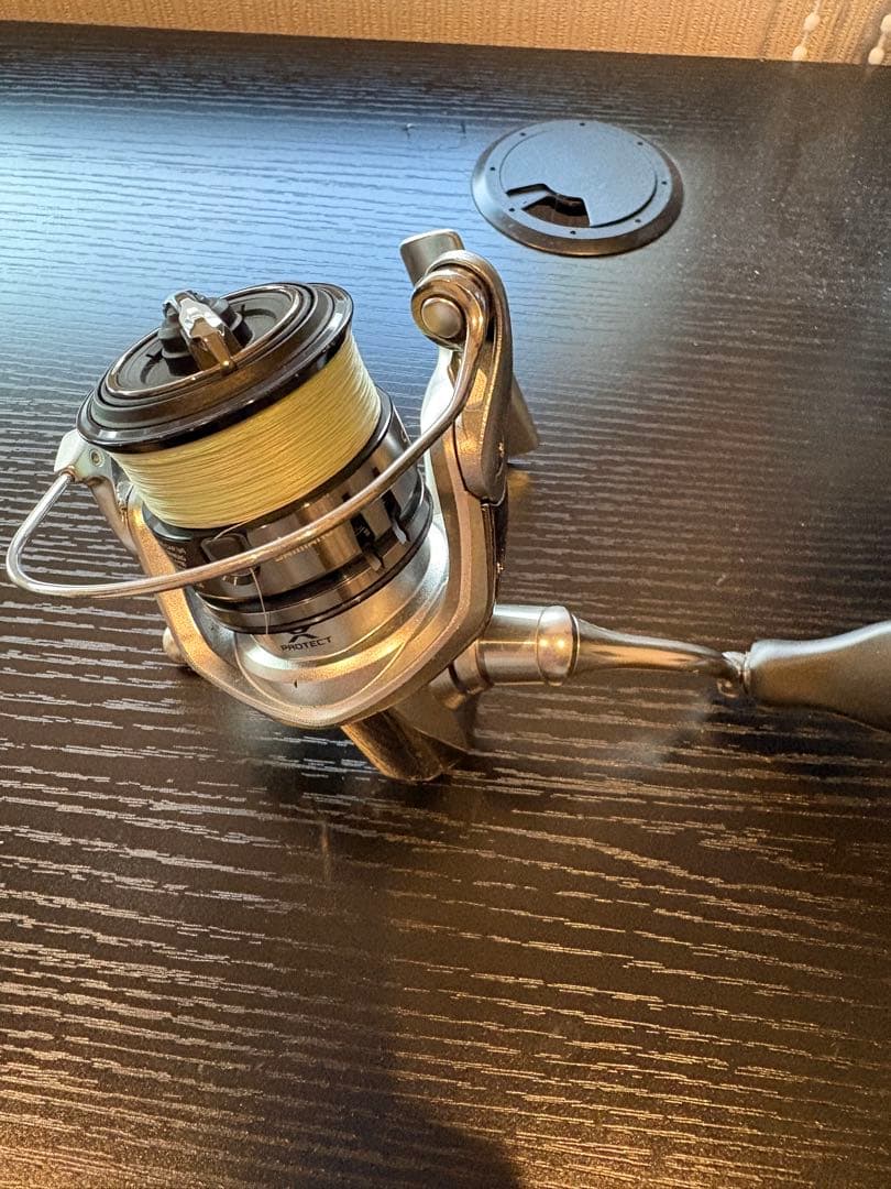 シマノ 19ストラディックc2000shg シマノ（SHIMANO） 19 ストラディック C2000SHG / スピニングリール