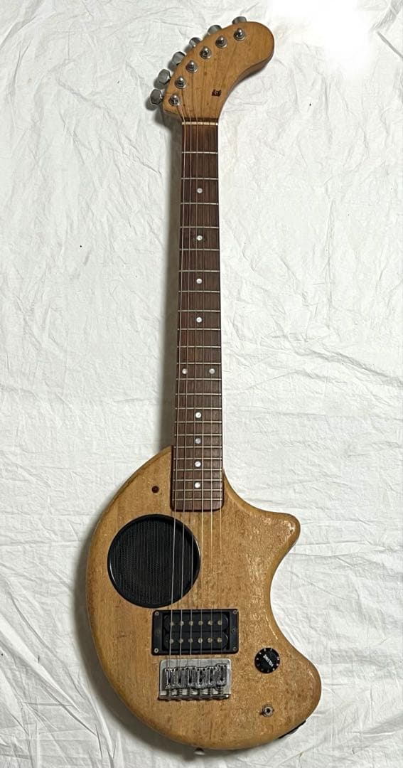 フェルナンデスZO-3 アンプ内蔵ギターFernandes フェルナンデス ZO-3