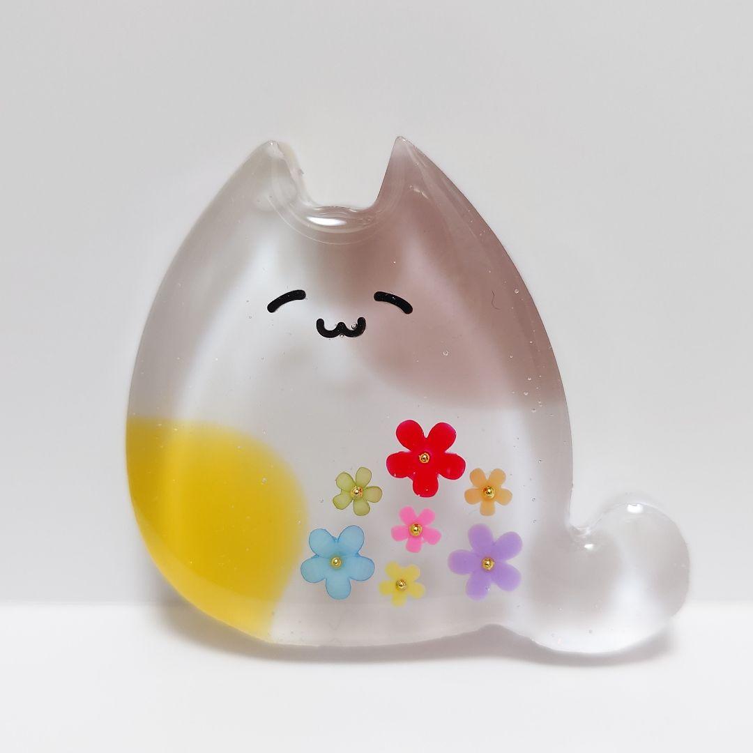 ✩.*№023 ネコちゃん ハンドメイド レジン ヘアゴム ブローチ - メルカリ