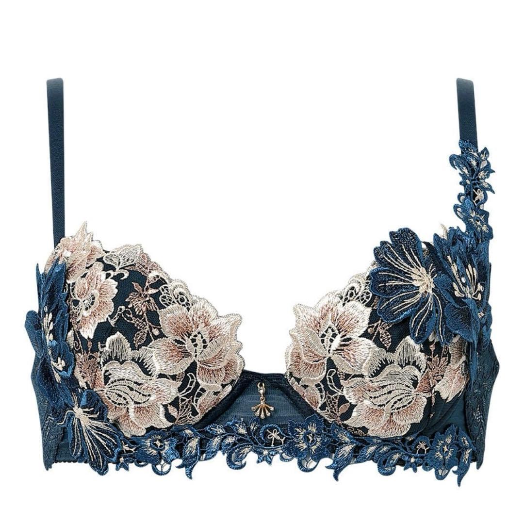 サルート 花柄刺繍 ブラジャーショーツセット - メルカリ