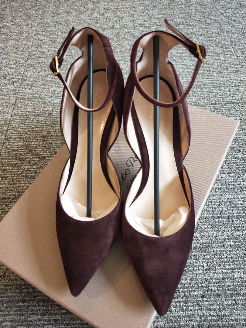 極美品　ジャンヴィトロッシ　パンプス　スエード　ブラウン　アンクルストラップ36 極美品 ジャンヴィトロッシ パンプス スエード ブラウン アンクル