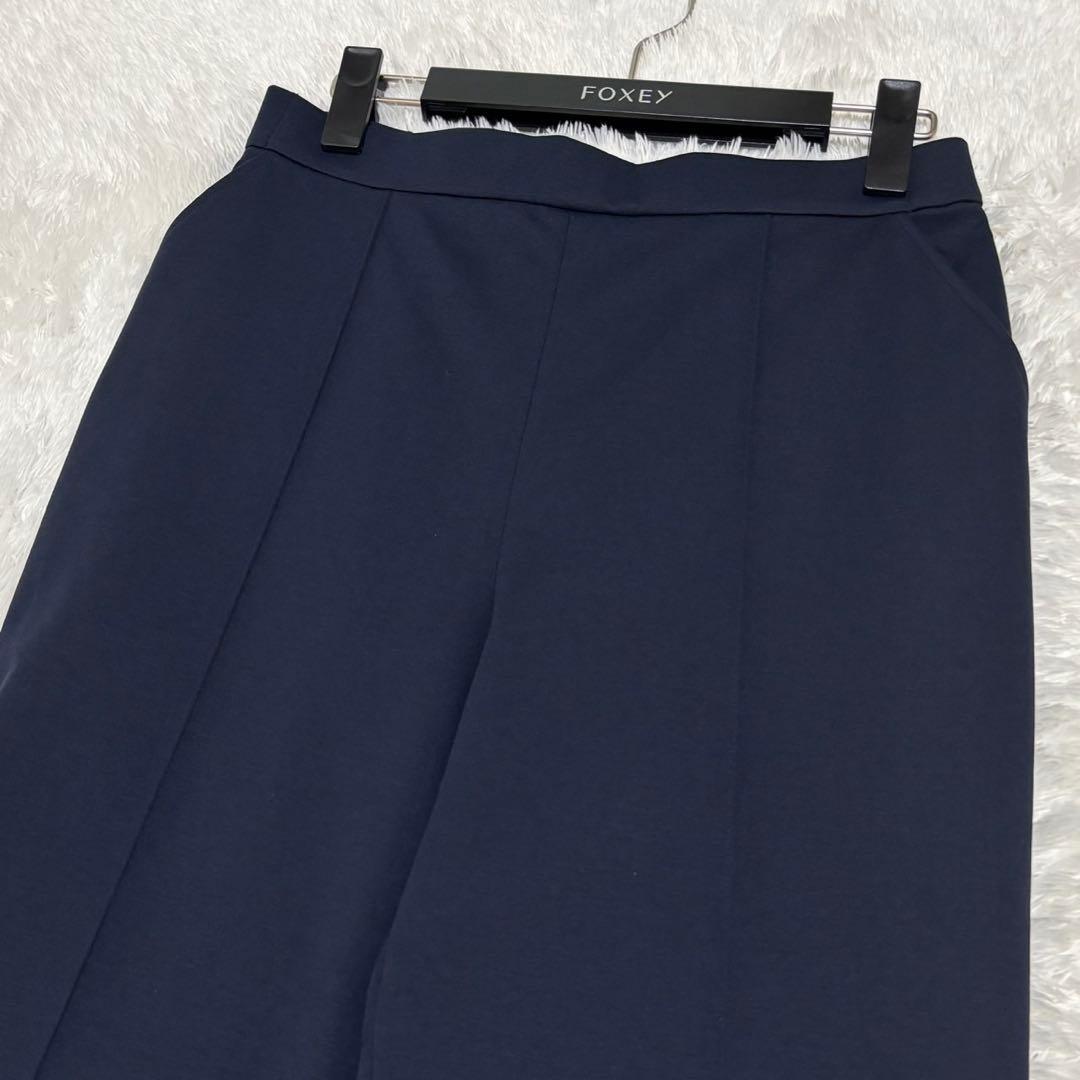 25年　FOXEY 45199 \"JETSETTER\" パンツのみ　現行品