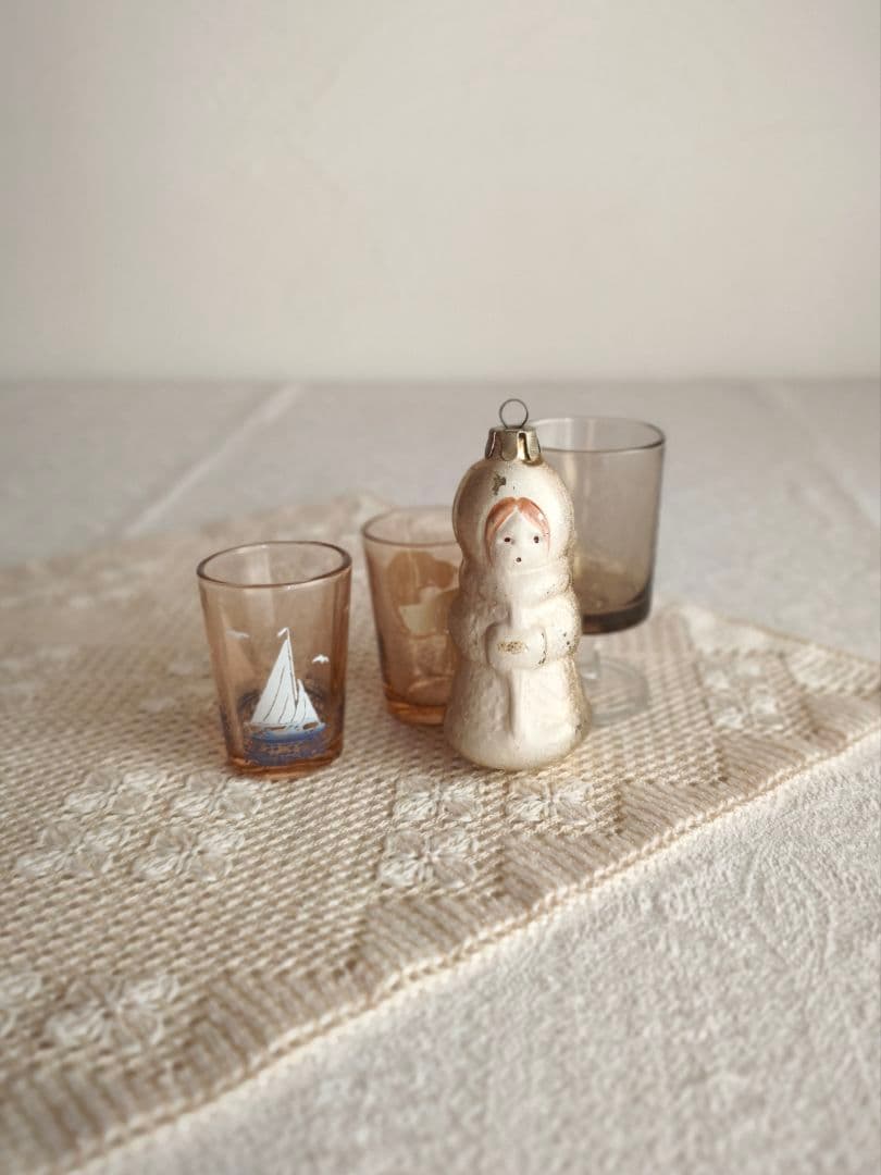 チョコメルさま】old ornament ୨୧ * 雪国の女の子 オーナメント