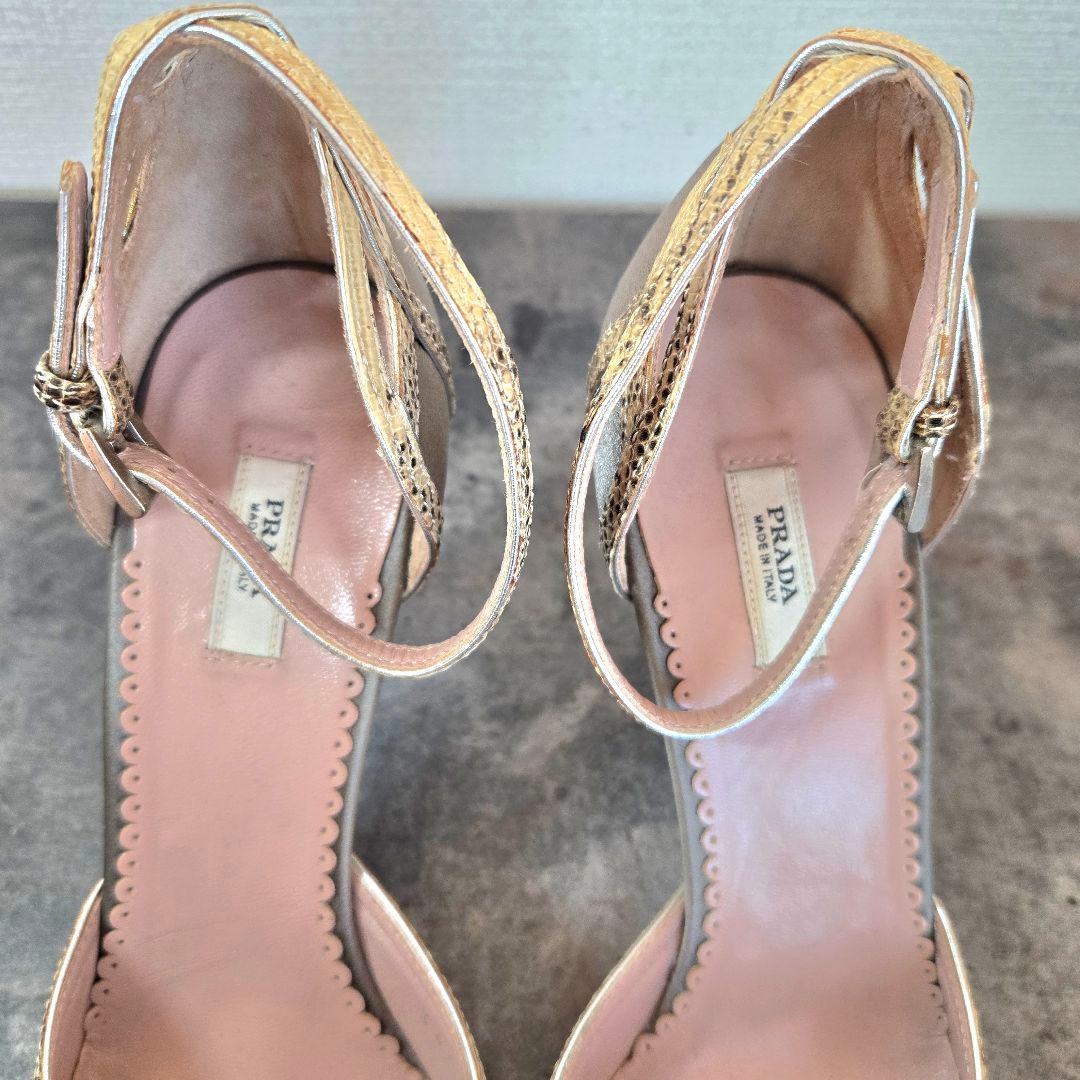 美品 PRADA プラダ パイソンコンビ サテンパンプス 22.5cm ゴールド