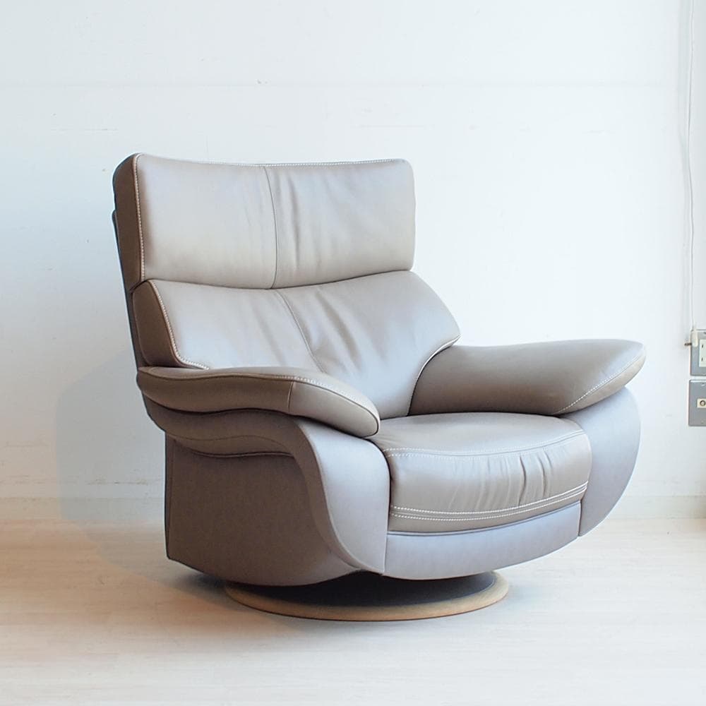 カリモク/karimoku ZW7307 定価22万 1人掛けソファ 回転 本革 - メルカリ