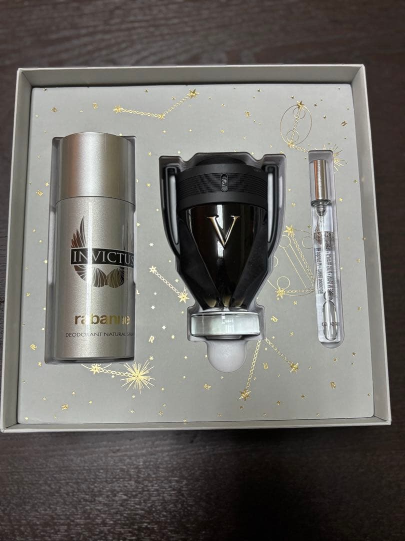 Paco Rabanne Invictus Victory ギフトセット 新品 Paco Rabanne Men's Invictus Victory Gift Set Fragrances