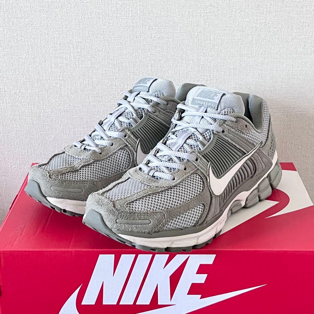 NIKE ZOOM VOMERO 5 ズームボメロ 26.0cm