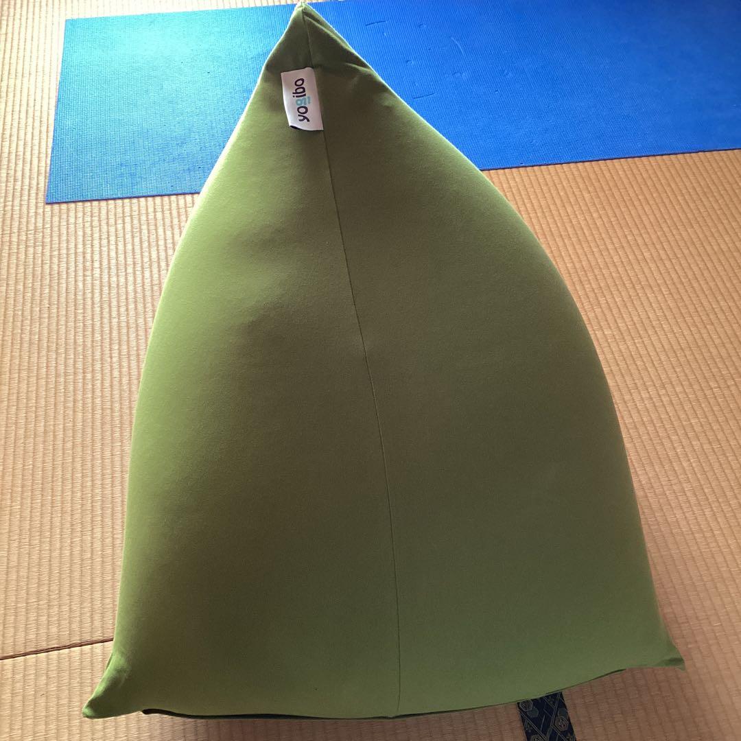 ヨギボー　Yogibo ピラミッド　75cm×75cm×65cm ライムグリーン Amazon.co.jp: Yogibo Pyramid ヨギボー ピラミッド 75×75×65cm ライム