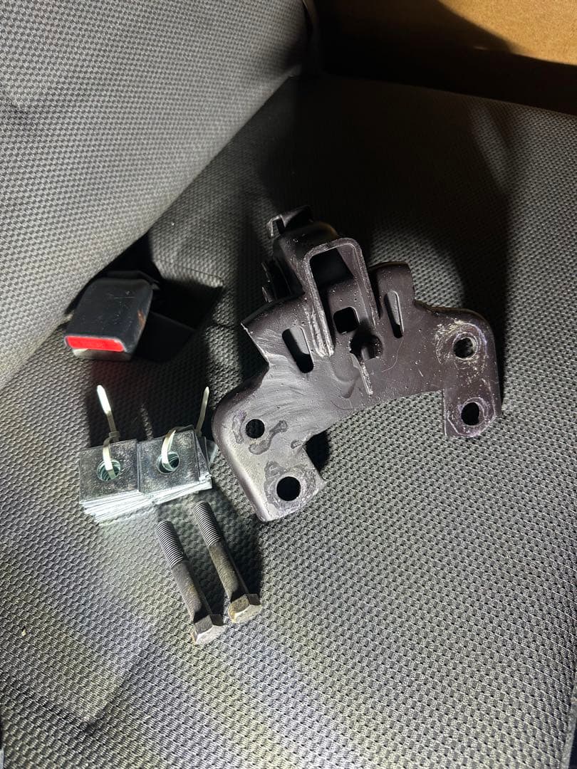 30プリウスエンジンあげマウントセット30mm 30プリウス エンジンマウント交換①（トヨタ プリウス・30系）by 30