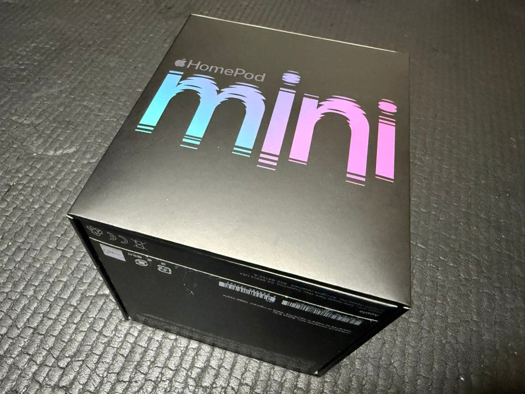 Apple Pod mini スペースグレイ Spot the Difference: The HomePod mini Gets a 'New' Color