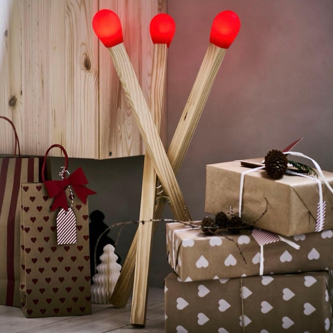 完売品★IKEA イケア　ストローラ　マッチ棒型　フロアスタンド IKEA STRÅLA ストローラ LEDフロアランプ マッチ棒 木製 限定照明