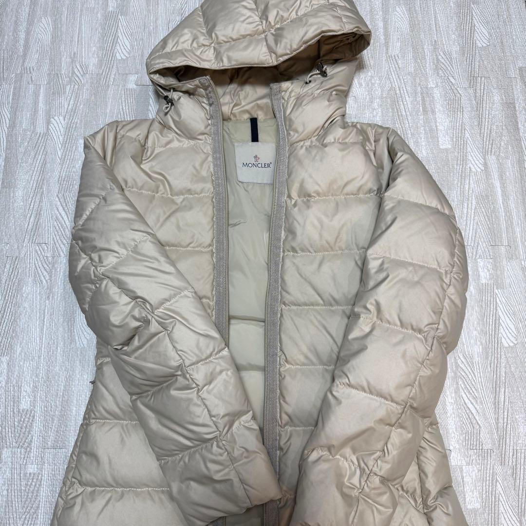 MONCLER ダウンジャケット ベージュ サイズ1 モンクレール Beige Moncler Maya Matte Short Down Jacket - Short Down Jackets