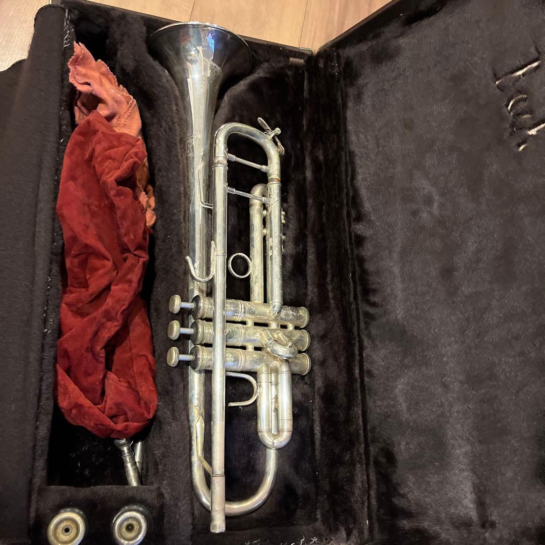管楽器・吹奏楽器 Bach Stradivarius 43 Amazon | Bach 180S43 Stradivarius Series Bb Trumpet 180S43 Silver