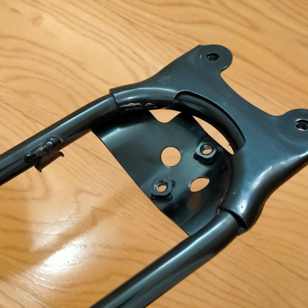 エイプ100 (型式HC07) 純正リアフェンダーステー 三角マーク - メルカリ