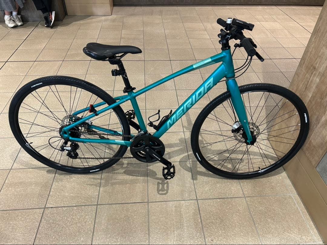 最終値下げ　美品　MERIDAクロスバイク MERIDA SPRING SALE シマノ油圧ブレーキ採用CROSSWAY 300-D超