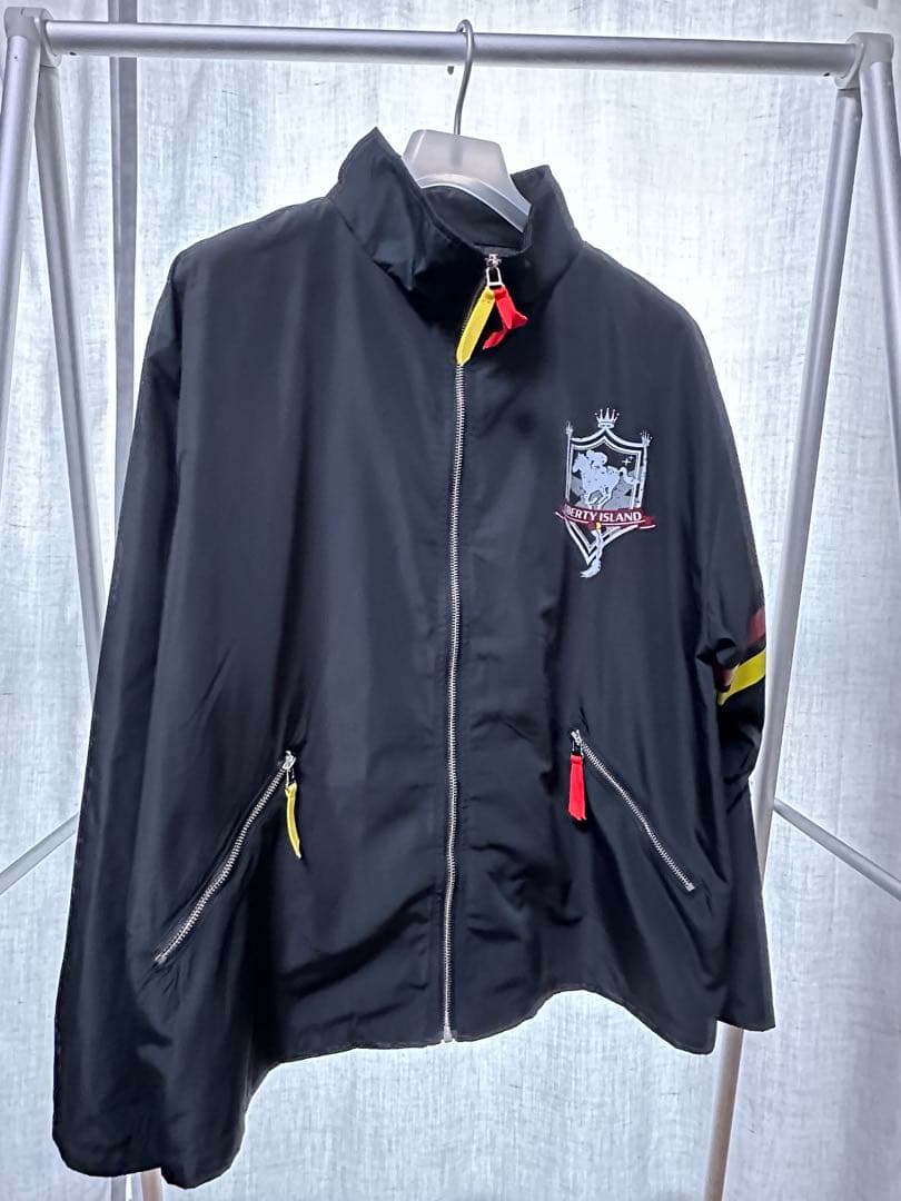 リバティアイランド・ブルゾン - メルカリ