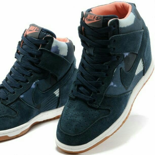 しのさぶさん専用NIKE(ナイキ)レディース ダンク Dunk Sky Hi NIKE（ナイキ）の「インヒール ナイキ ダンク スカイハイ NIKE WMNS