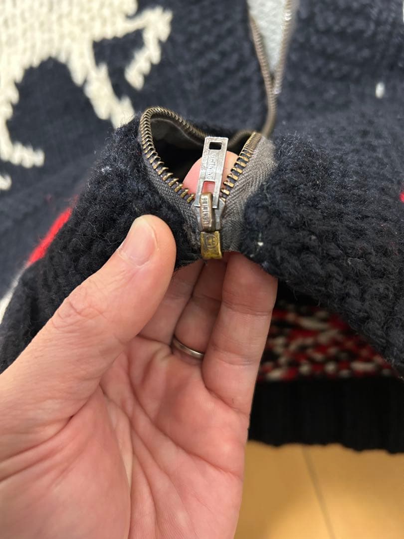 ヴィンテージカウチンセーター 年代不明ブラック馬柄 LIGHTNING zip