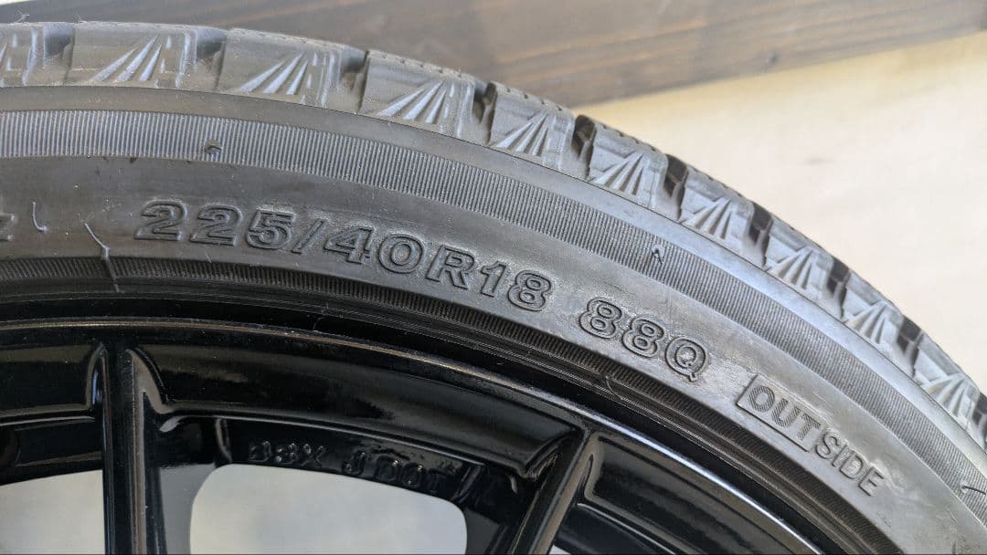 VRX3 225/40/r18 GRヤリス空気圧センサ付RZ純正ホイール