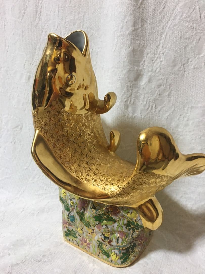 リキ(要プロフ確認)様専用 ベンジャロン焼き タイ製 鯉の置物 花瓶 蓋