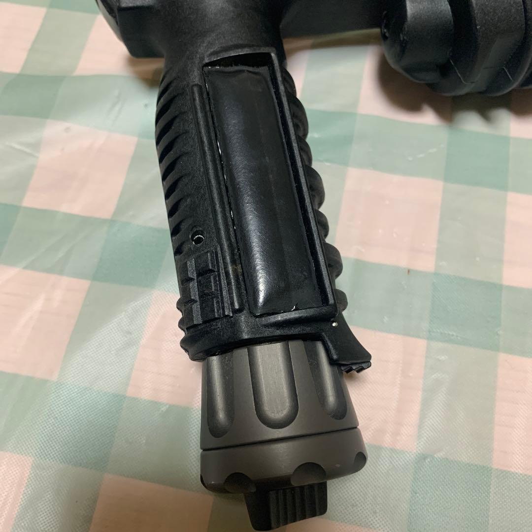 実物】SureFireM900A ホワイト フォアグリップウェポンライト 旧型