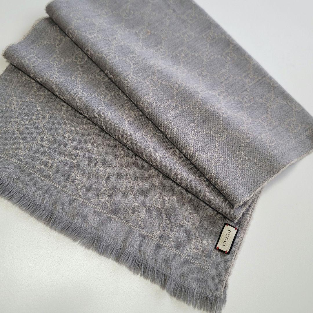 GUCCI グレー GGパターン マフラー フリンジ付き GUCCI（グッチ） ストール ウール100% GG柄 マフラー ユニセックス