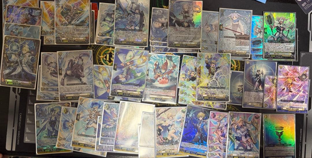 ヴァンガード オールデン　デッキ　汎用多数、調整パーツあり Amazon.co.jp: ヴァンガード 天輪飛翔 天壌を繋ぐ剣 オールデン(RRR) D