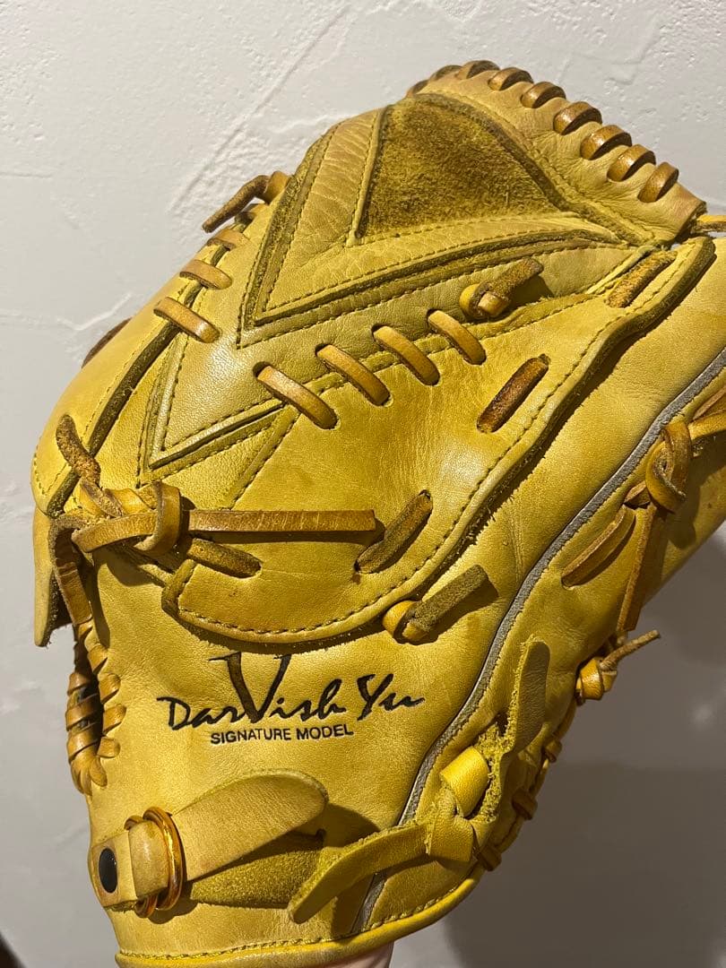 Nike Signature Model 軟式グローブ イエロー rohamedspa.com