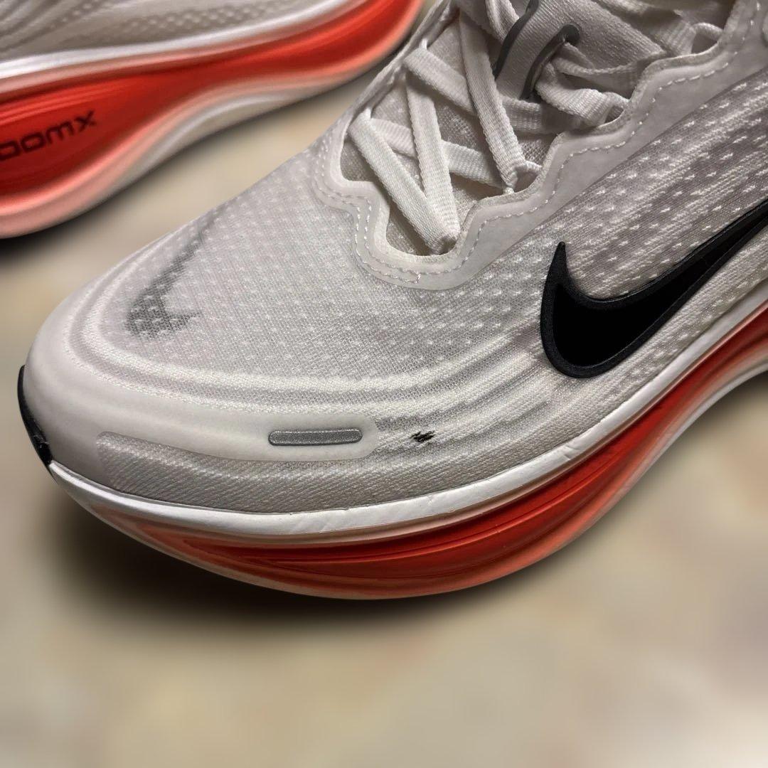 NIKE ボメロプラス（27.0cm）