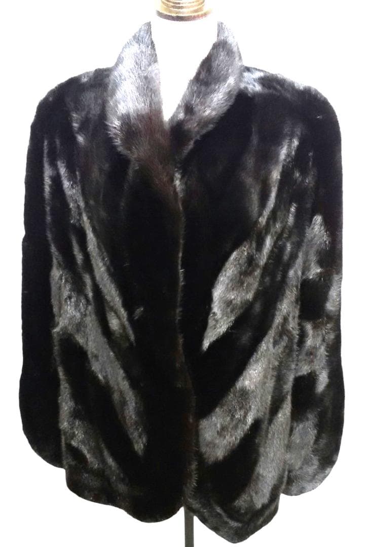 MINKミンク毛皮ポンチョケープストライプ柄 ファーコート