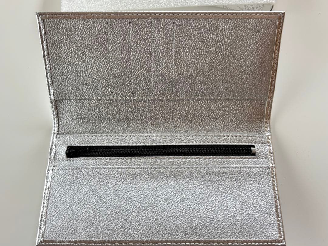 未使用 高級品 皇室限定品 東御所 シルバー 長財布 菊の紋 皇居 革製品