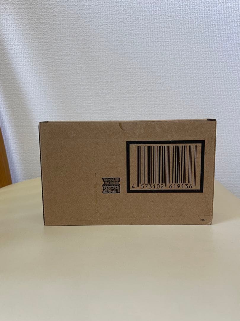 美品未開封✨SHFiguarts 仮面ライダーゼロワン バイティングホッパー