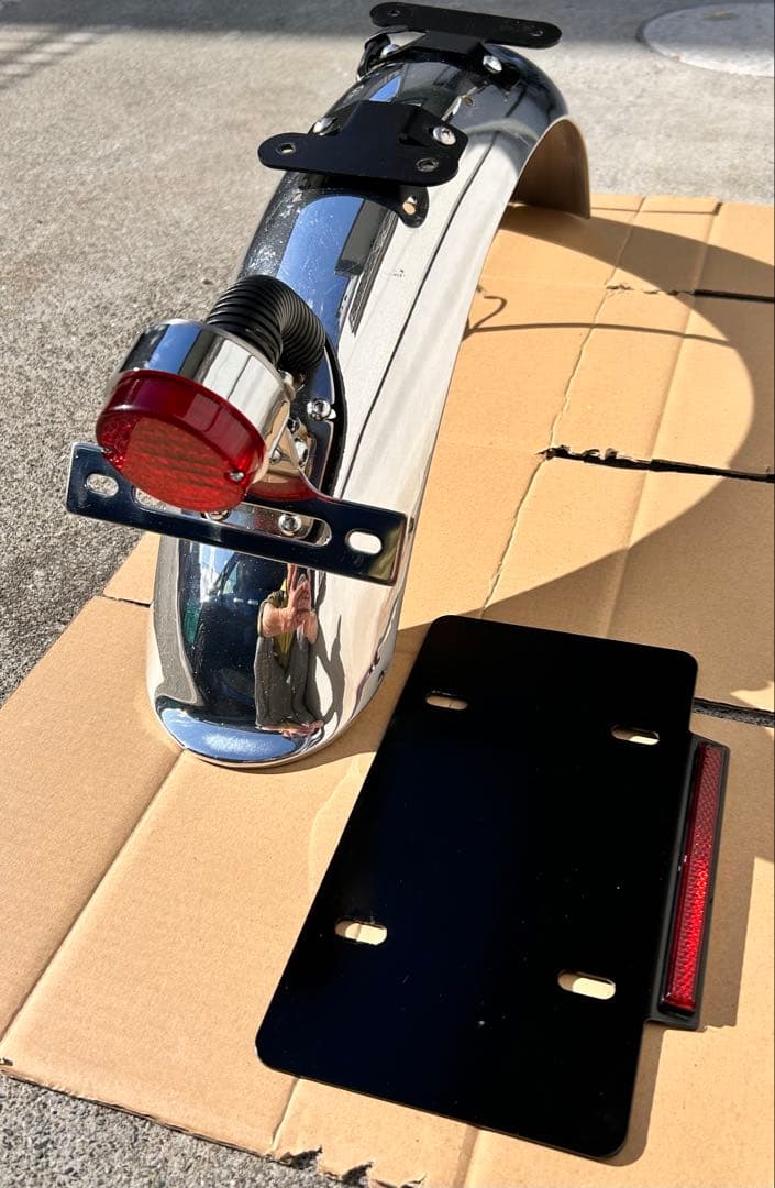 M*K様 W650ショートリアフェンダー テールランプW800W400SRデイト Amazon | プレジャー FRP リアフェンダー タイプ:ショートサイズ W650