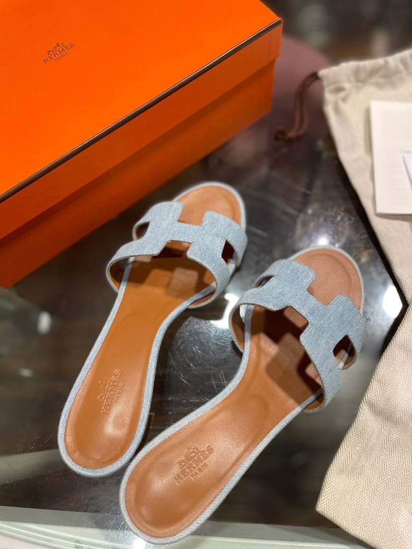 エルメス　Hermes サンダル 《オアジス》