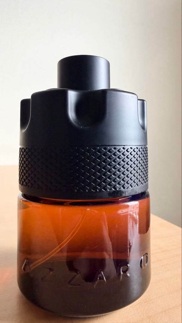 アザロ ザ モスト ウォンテッド パルファム 5ml - メルカリ